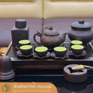 Bộ ấm chén đất nung cao cấp kèm đĩa cánh sen lượn màu đen - Gốm sứ Bát Tràng - Làng Gốm